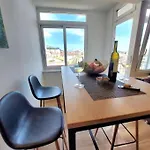 Orla Beach Apartment